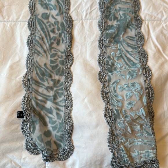 Kenneth Cole Reaction scarf - Picture 2 of 4